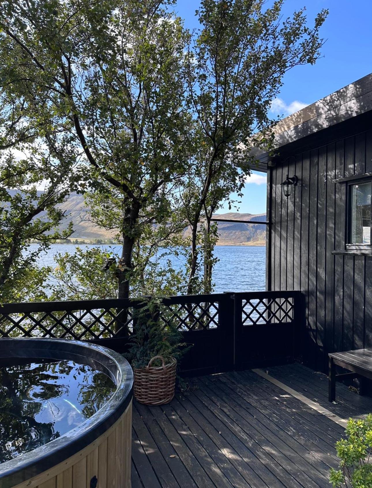 Cosy Lakeview Cabin 45 Minutes From Reykjavik Mosfellsbaer Exterior photo